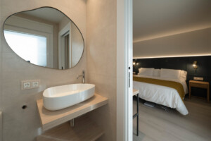 Habitación Aizkorri con terraza sur y vistas a la montaña 2