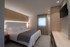 Habitación Murumendi con encanto rústico y confort moderno 2